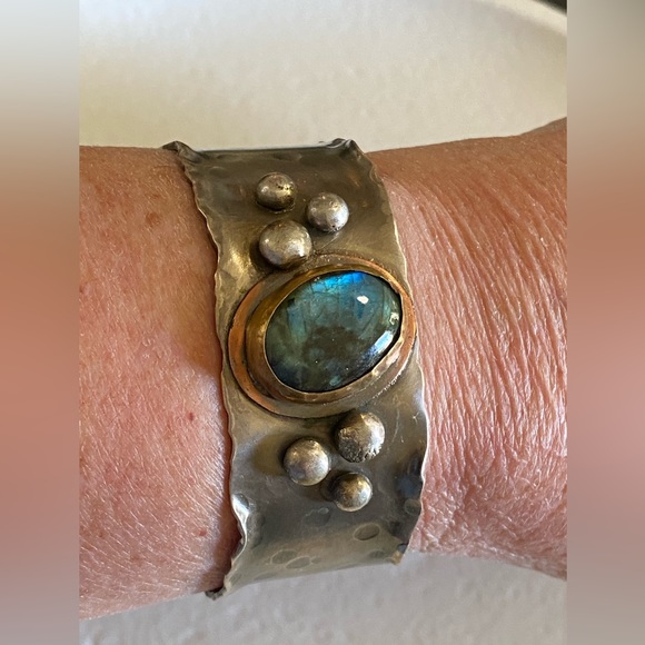 Sterling & Labradorite Cuff - Picture 4 of 7